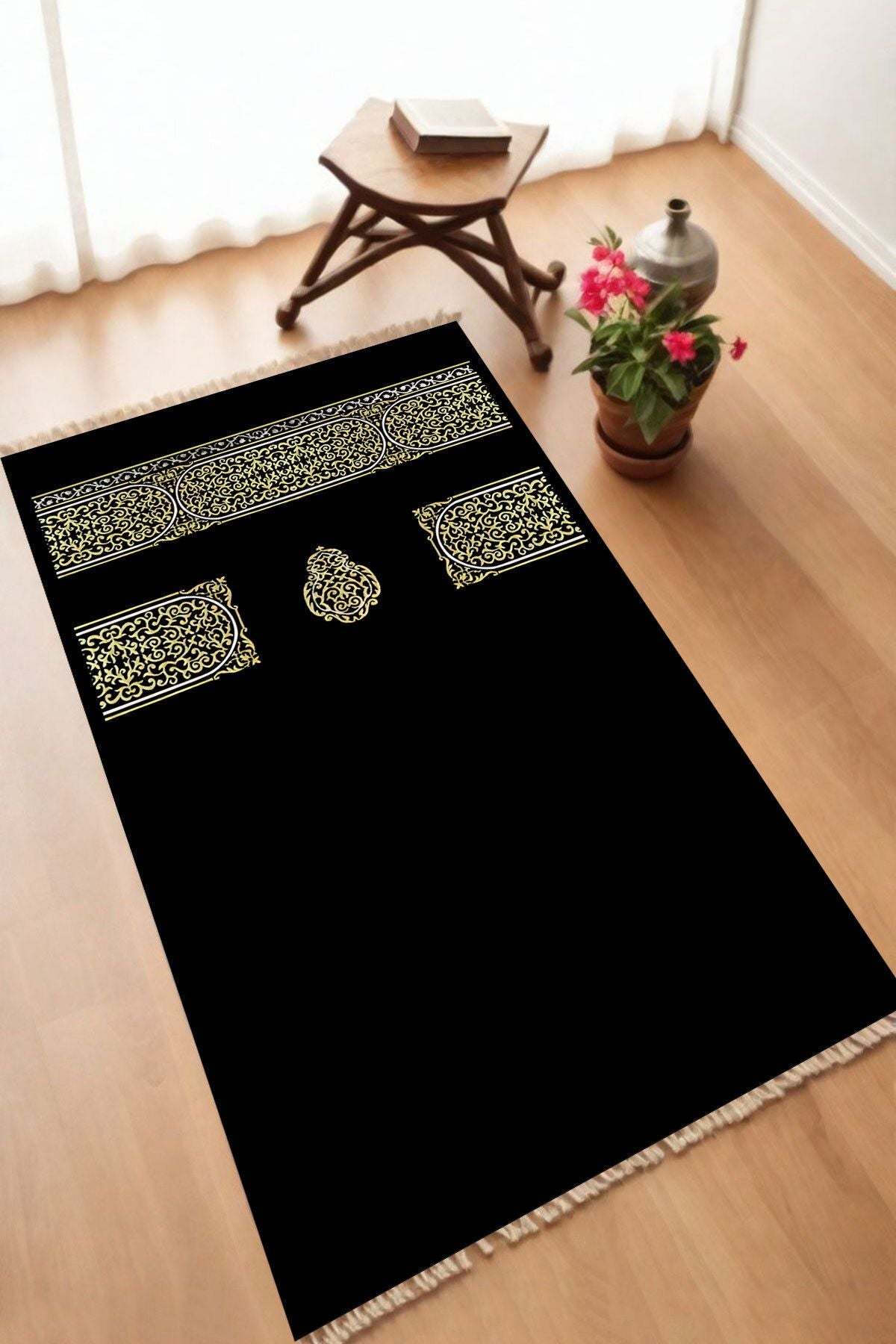 Dekoratif Dijital Baskılı Siyah Kaymaz Taban Seccade Namazlık 70 x 110