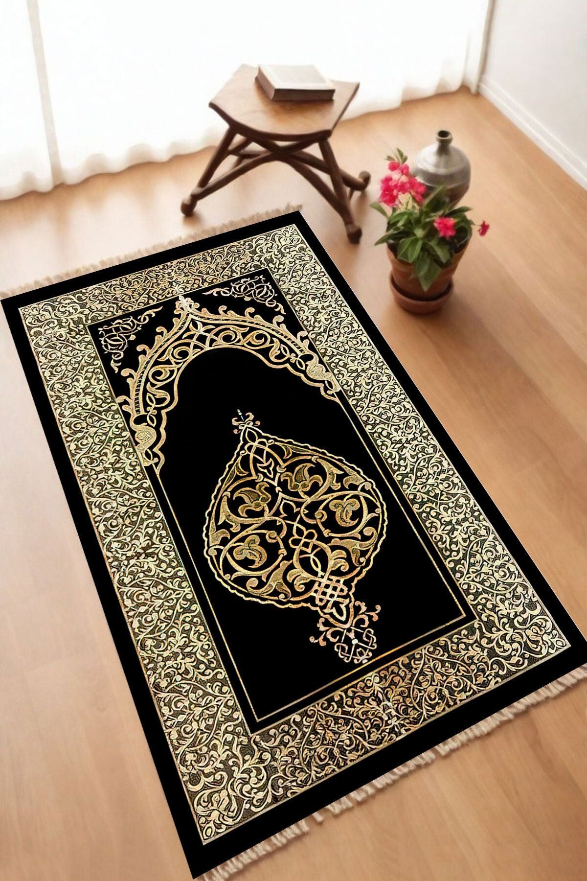 Dekoratif Dijital Baskılı Siyah Kaymaz Taban Seccade Namazlık 70 x 110